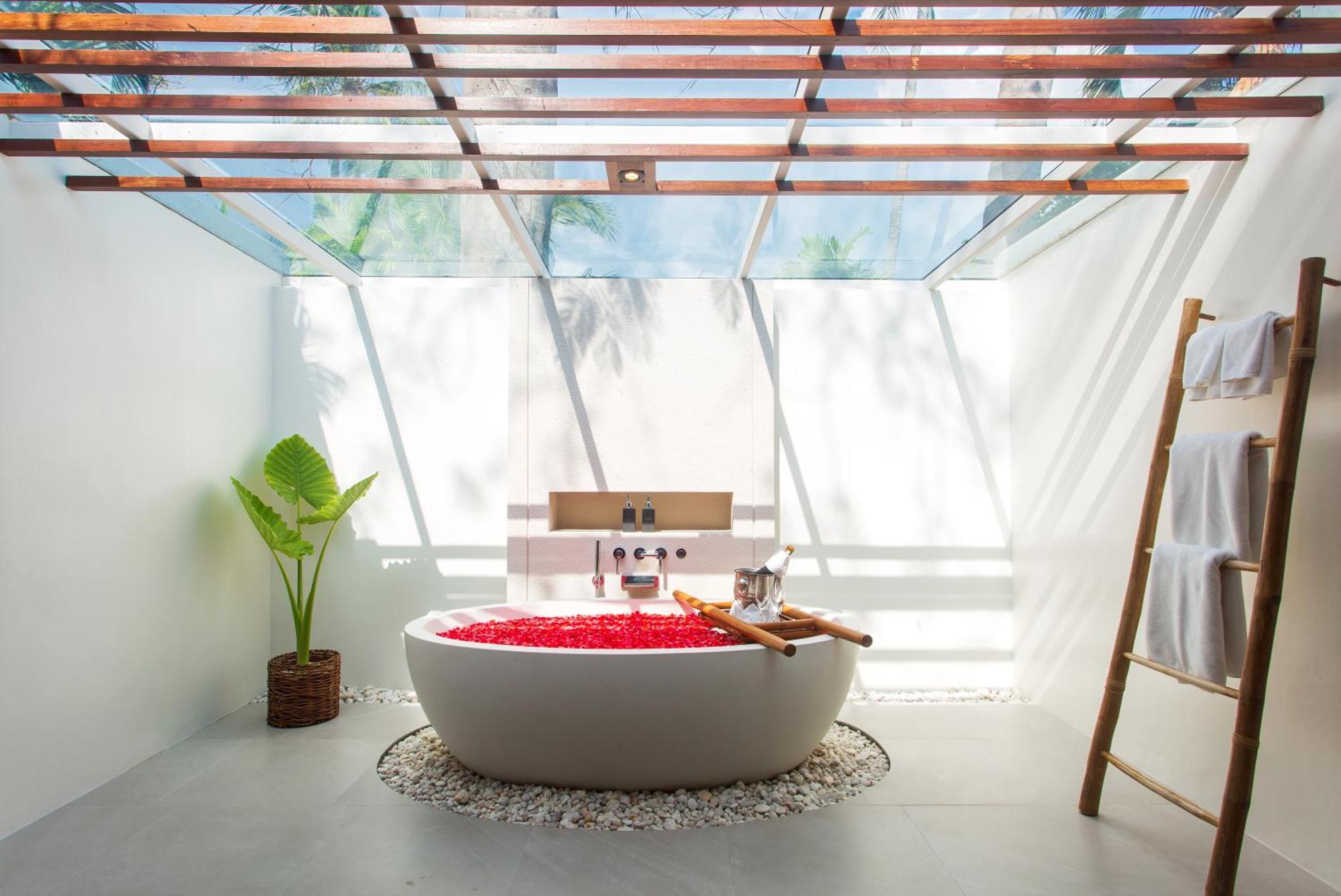 Chaweng Regent Beach Resort Zewnętrze zdjęcie Bathroom at The Standard, Hua Hin